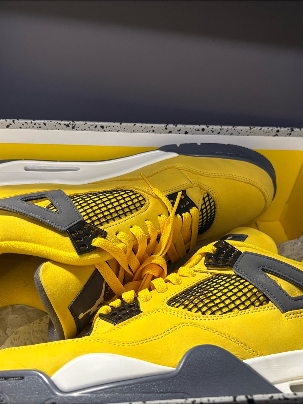 Air Jordan Retro 4 Mens “Lightning “ Yellow and Gray Sneakers size 10 - Picture 7 of 15